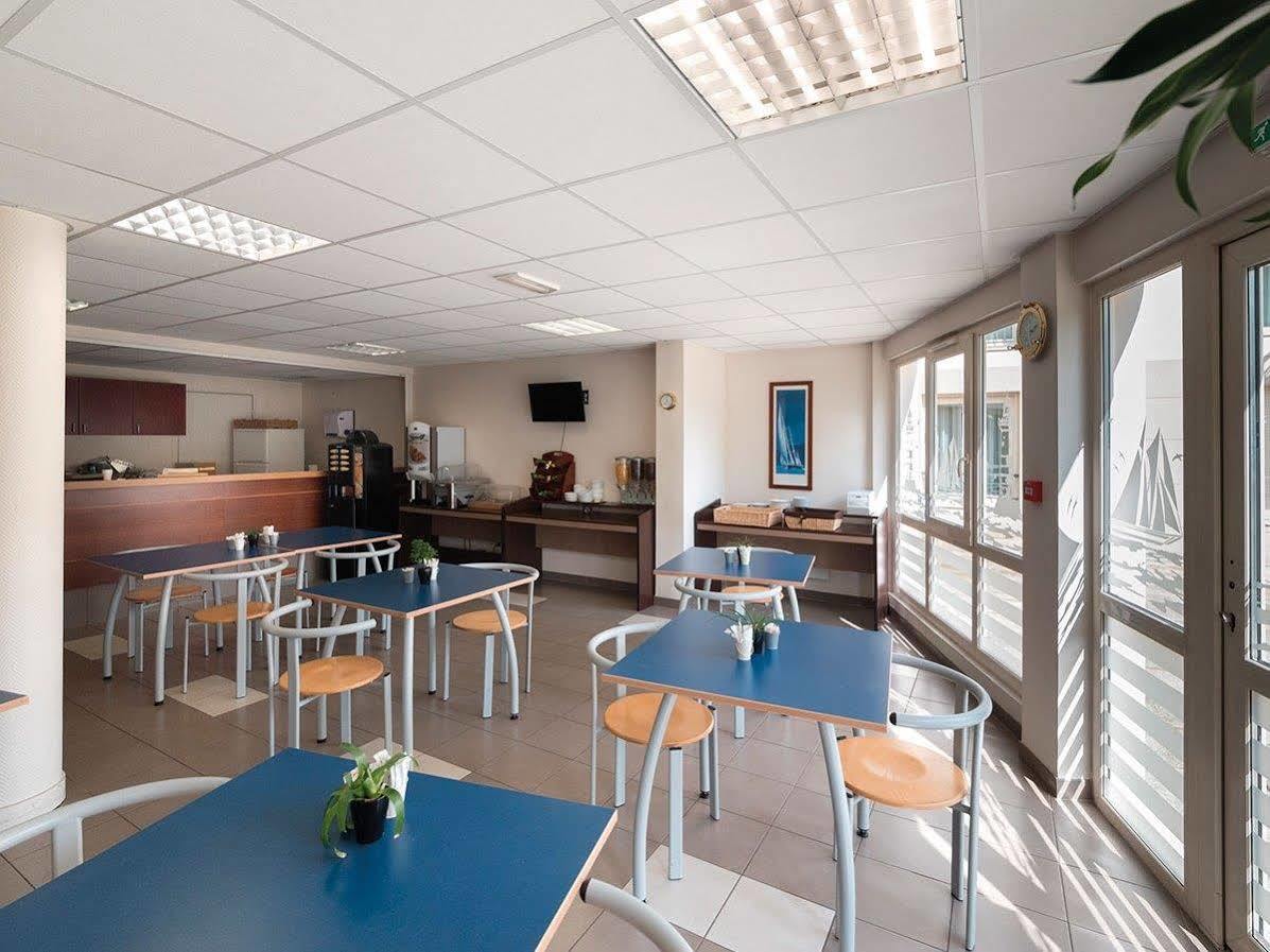 Appart'City Poissy Exterior photo